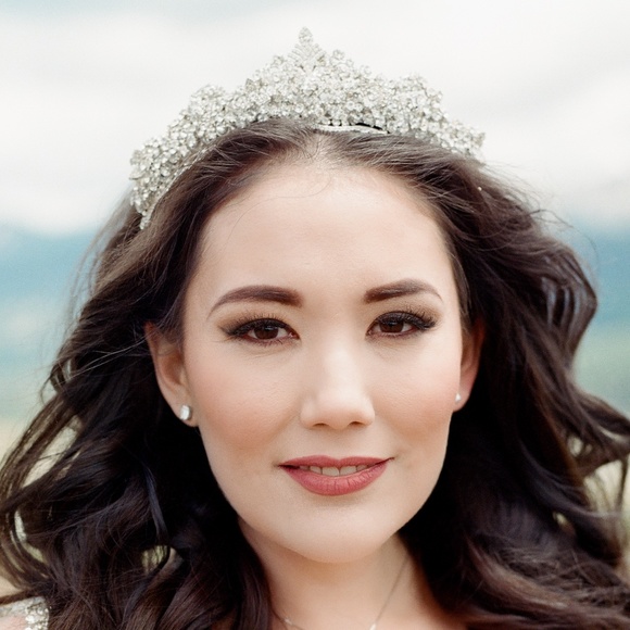 Crown - Picture 3 of 4